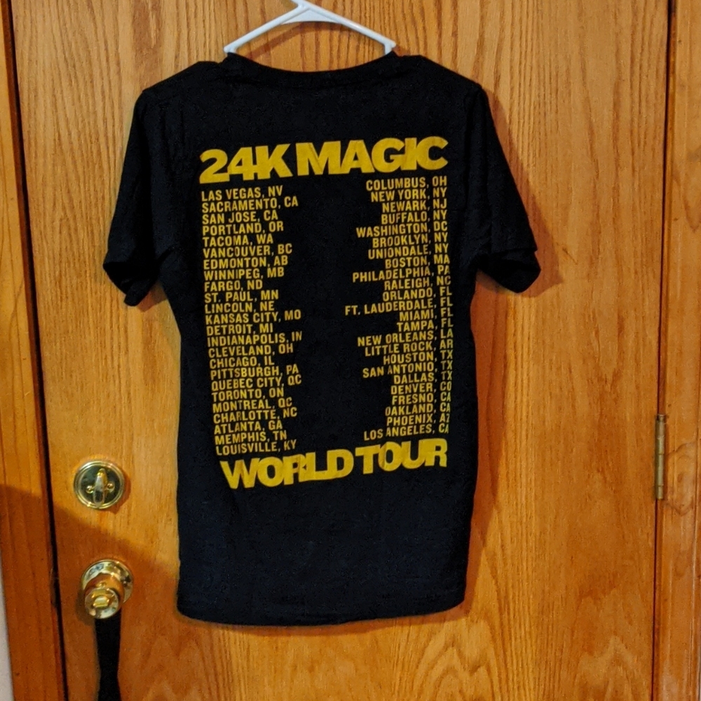 Bruno Mars concert t-shirt (M) - Picture 5 of 6